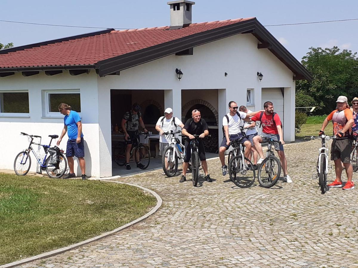 Danubio Residence Aljmaš Exteriör bild